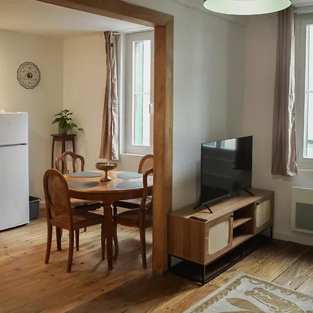 Le Montarrouye Pour 2 A 6 Personnes Lägenhet *