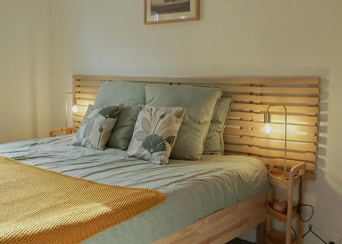 Le Montarrouye Pour 2 A 6 Personnes Apartament